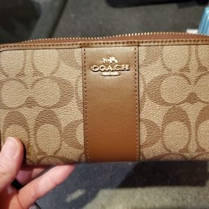 Coach tan/brown wallet